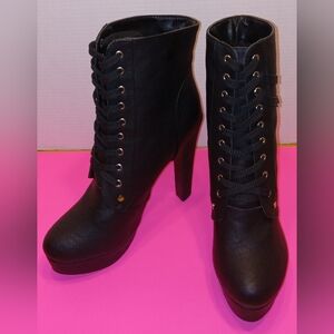 NWOT Size 15 Black Lace-Up Ankle Boots